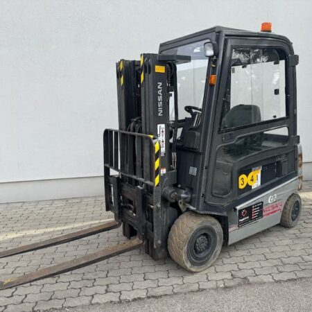 Nissan QX2-25 használt targonca
