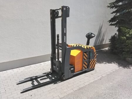 Jungheinrich EJG216 elektromos használt raktártechnikai targonca
