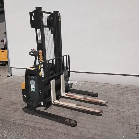 YALE MS16SL elektromos használt gyalogkíséretű magasemelésű raktártechnikai targonca
