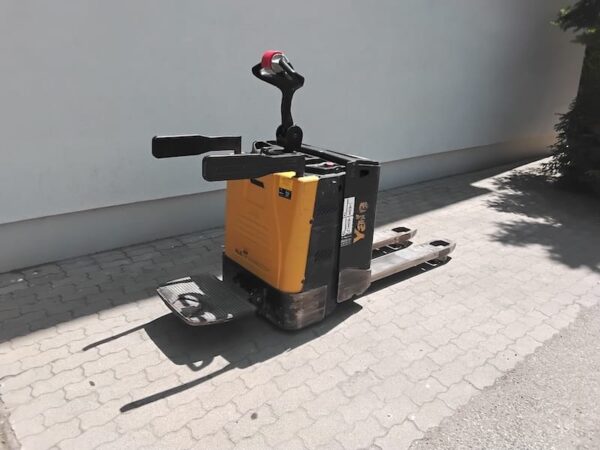 YALE MP20X FBW elektromos használt gyalogkíséretű raklapszállító
