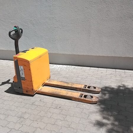 Jungheinrich EJE120 elektromos használt gyalogkíséretű raklapszállító