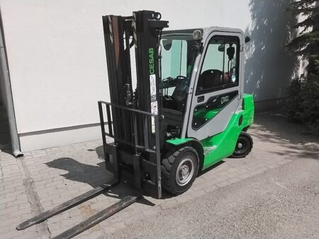 Cesab M325G gázüzemű használt targonca