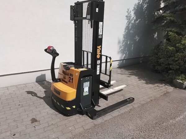 YALE MS16SL elektromos használt gyalogkíséretű magasemelésű raktártechnikai targonca