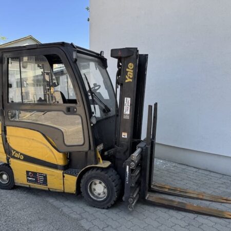 YALE ERP30VL LWB elektromos használt targonca