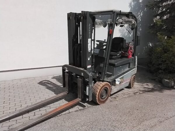 NISSAN QX2-25 elektromos használt targonca