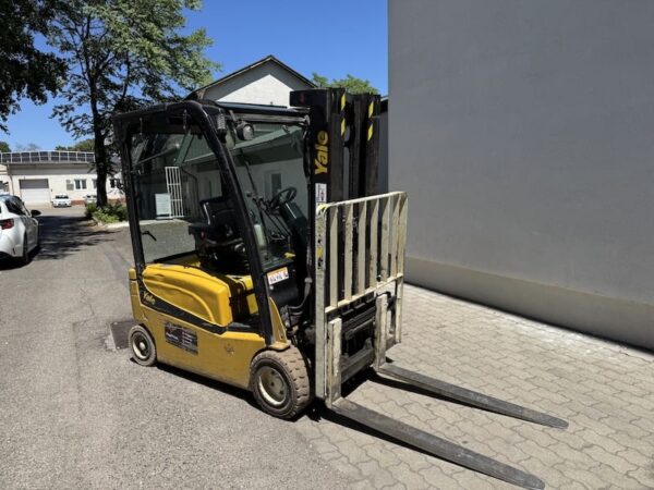 YALE ERP20VF LWB elektromos használt targonca