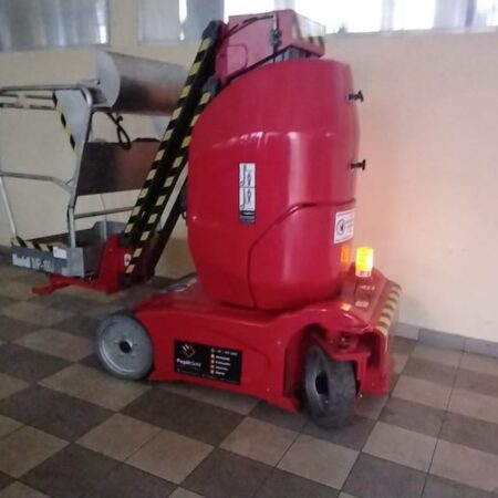 mantal-imp100j-elektromos-hasznalt-szemelyemelo-psz028001 hátulja